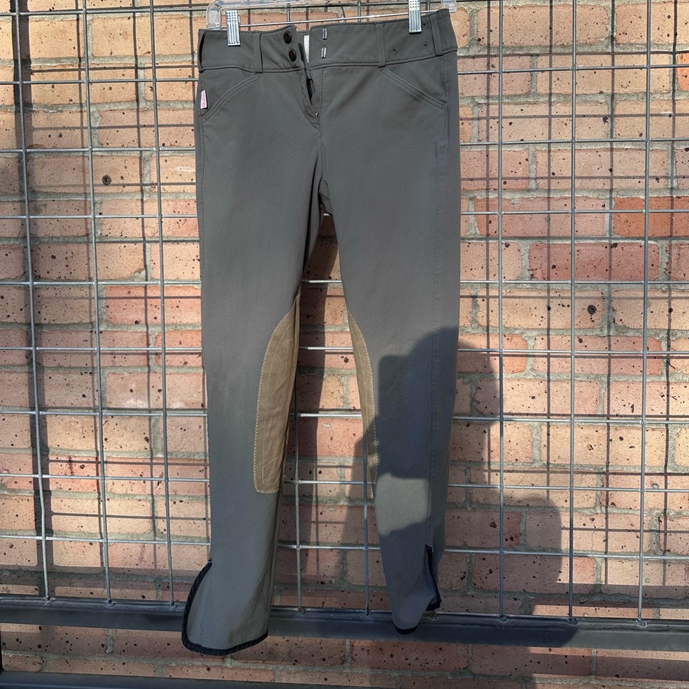 Tailored Sportsman Trophy Hunter 26R, Elephant.